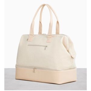 🔥SOLD 🔥 BEIS convertible Weekender travel bag